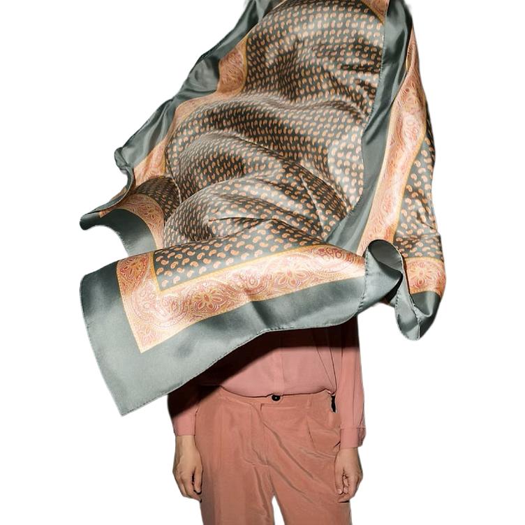 Seidenfoulard Mint leGlaronais 90x90cm
