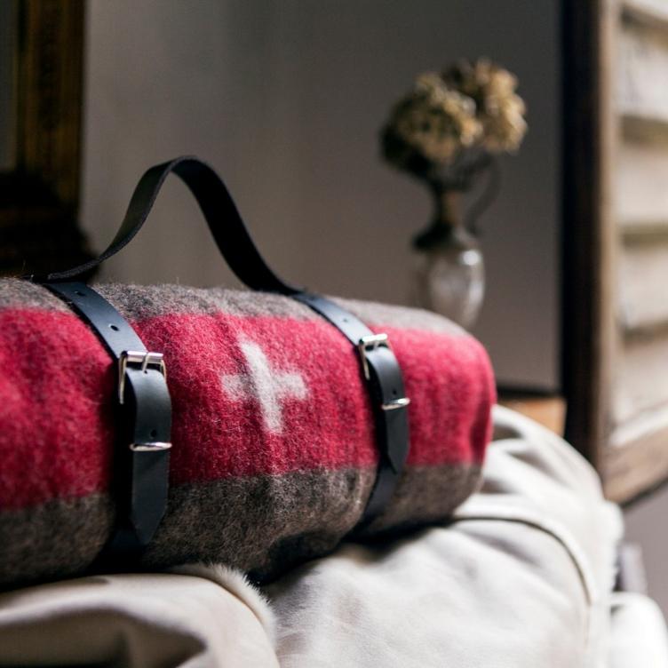 Army blanket rolled with leather strap - 0